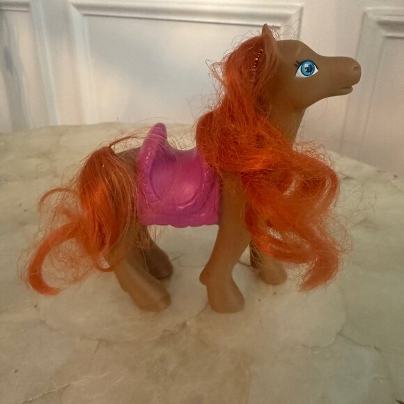 Dora’s pony, pull cart, comb - Picture 6 of 6